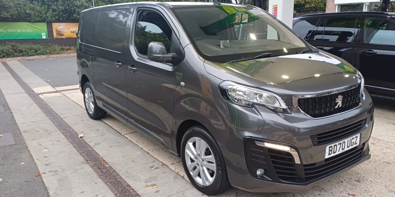 Adrian – Peugeot Van